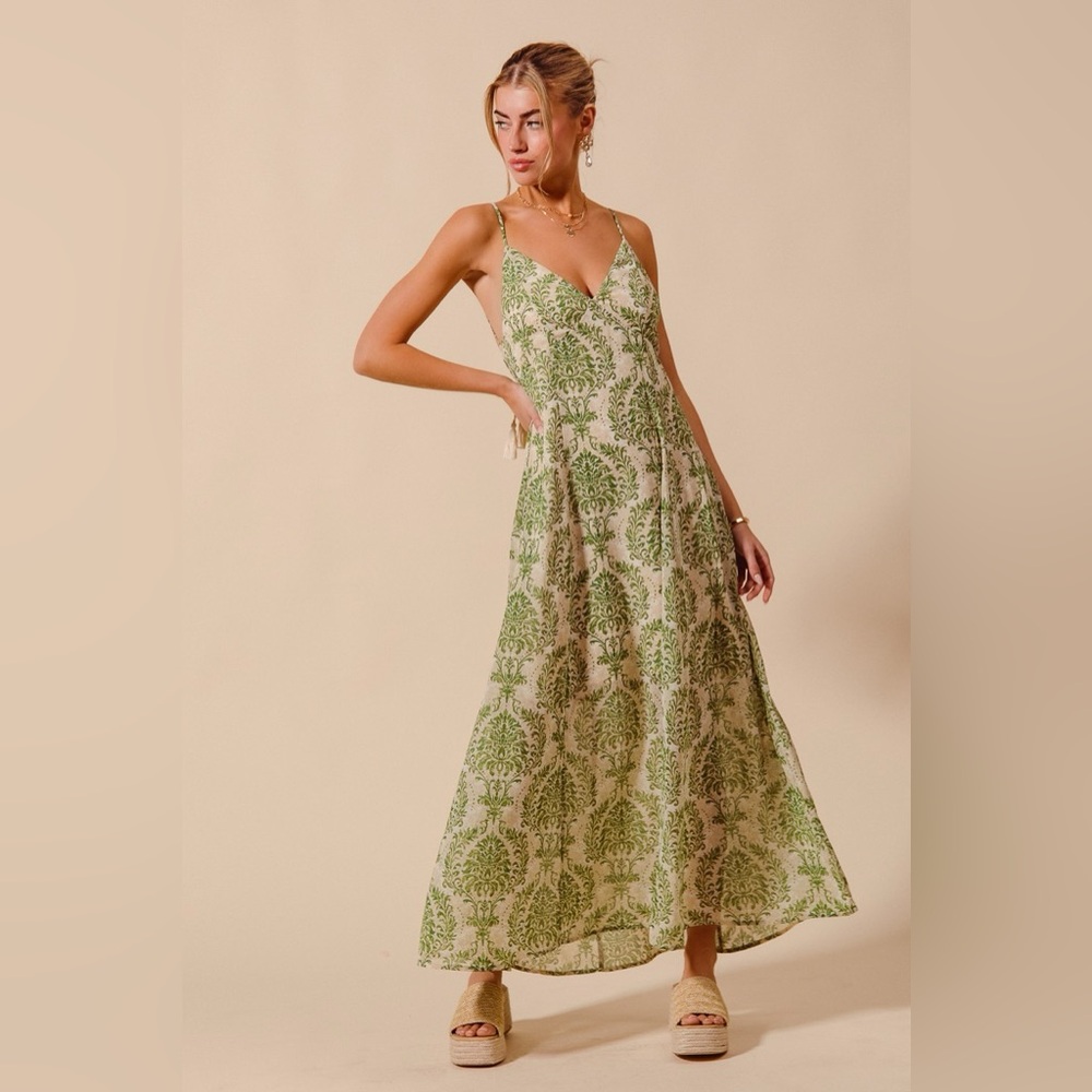 Elegant Green Floral Maxi Boutique Dress